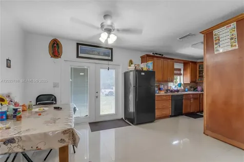 329 NW 13th Street Homestead FL 33030