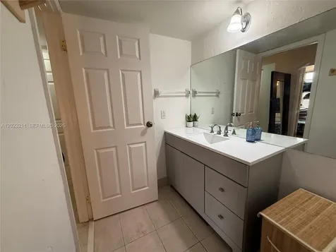 450 Commodore Drive Plantation FL 33325