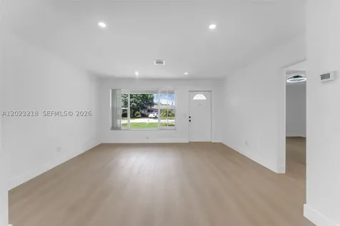 7150 SW 10th Street Pembroke Pines FL 33023