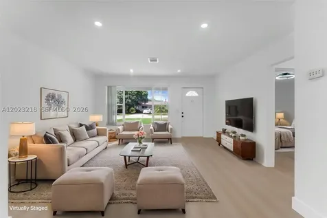 7150 SW 10th Street Pembroke Pines FL 33023