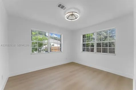 7150 SW 10th Street Pembroke Pines FL 33023