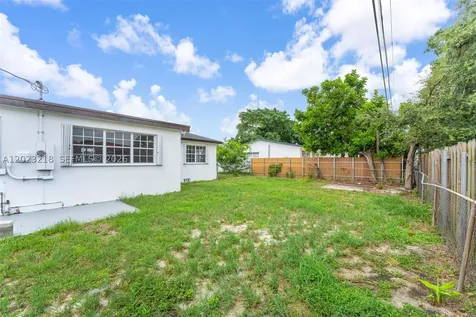 7150 SW 10th Street Pembroke Pines FL 33023