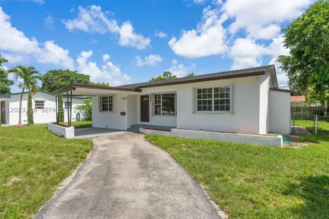 7150 SW 10th Street Pembroke Pines FL 33023