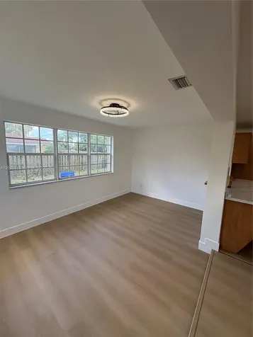 7150 SW 10th Street Pembroke Pines FL 33023