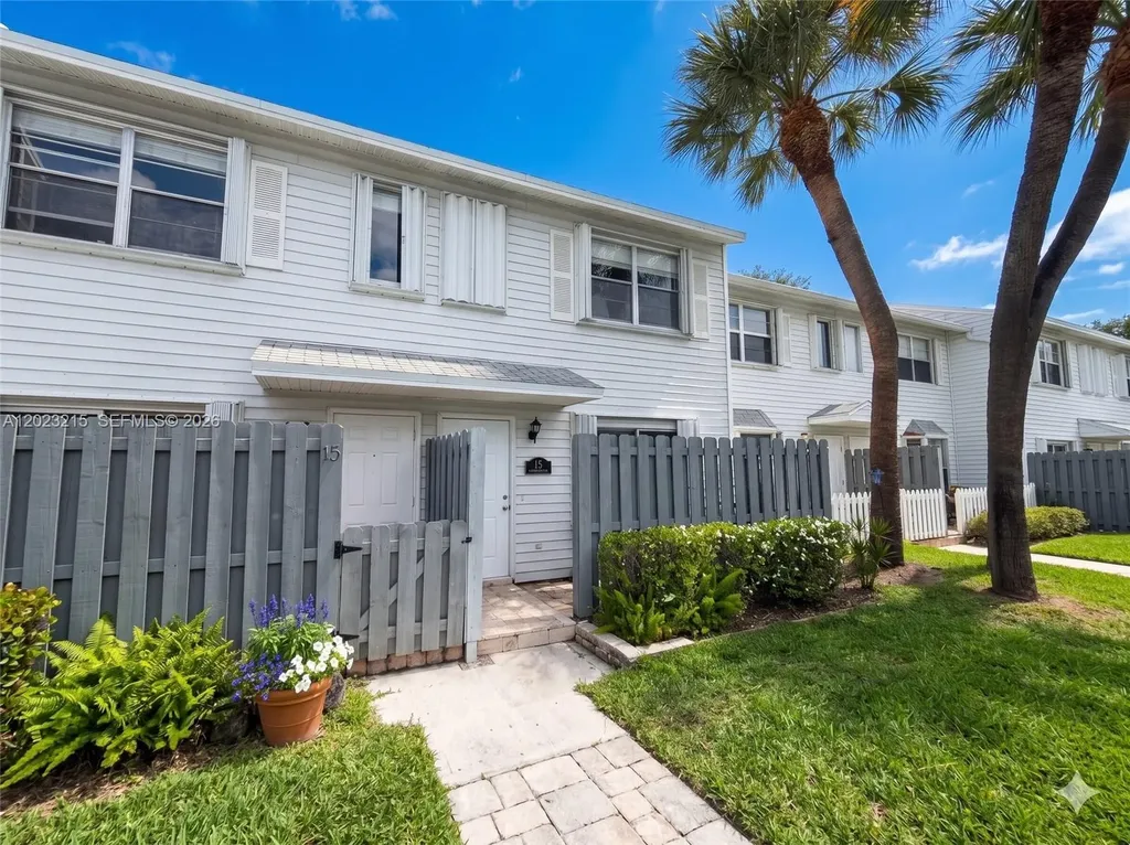 13 SW 3rd Street Pompano Beach FL 33060