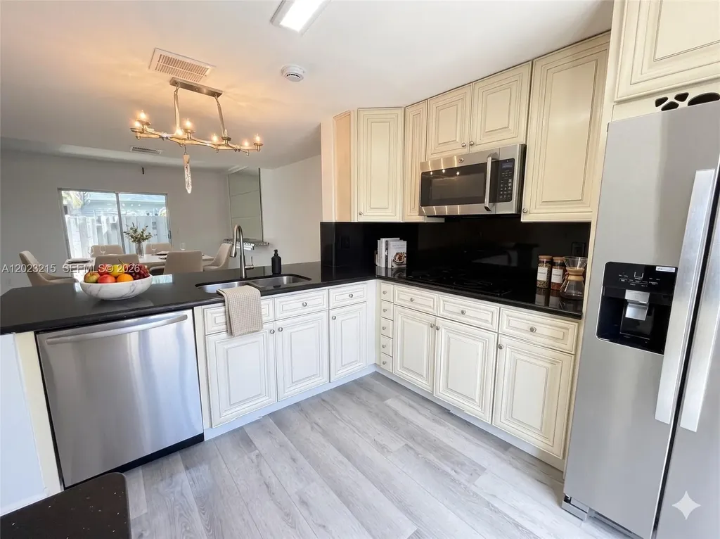 13 SW 3rd Street Pompano Beach FL 33060
