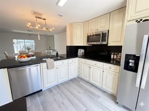 13 SW 3rd Street Pompano Beach FL 33060