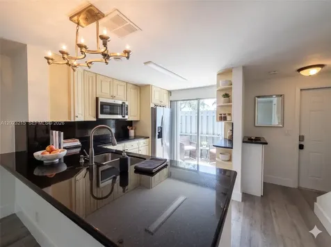 13 SW 3rd Street Pompano Beach FL 33060