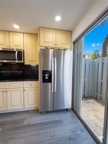 13 SW 3rd Street Pompano Beach FL 33060