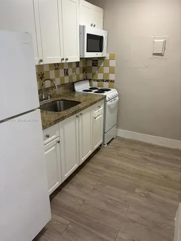 520 SW 4th Street Miami FL 33130