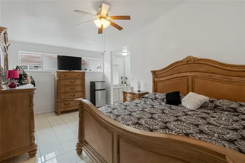 3254 W 78th Street Hialeah FL 33018
