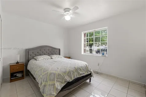 3254 W 78th Street Hialeah FL 33018