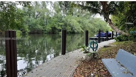 1860 Venice Park Drive North Miami FL 33181