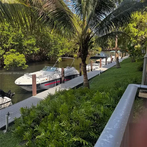 1860 Venice Park Drive North Miami FL 33181