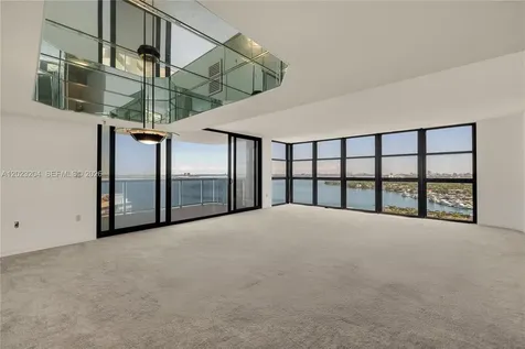 9 Island Avenue Miami Beach FL 33139