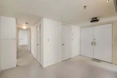 9 Island Avenue Miami Beach FL 33139