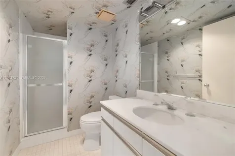 9 Island Avenue Miami Beach FL 33139