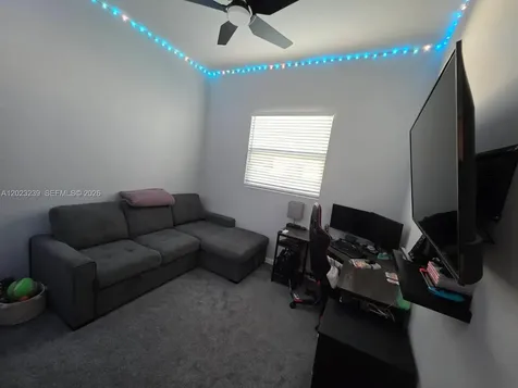 6165 136 Avenue N Clearwater FL 33760