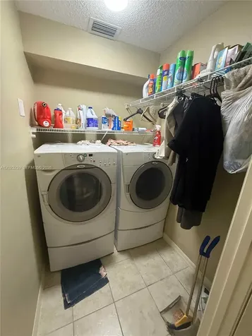 6165 136 Avenue N Clearwater FL 33760