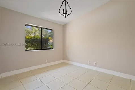 3633 NW 99th Terrace Sunrise FL 33351