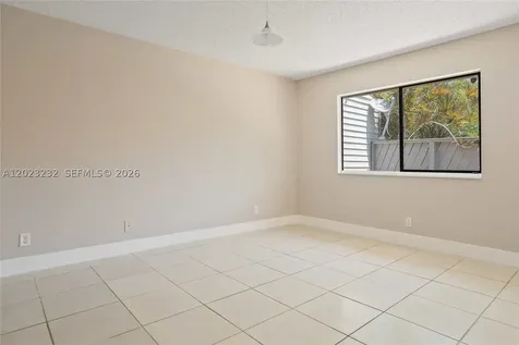 3633 NW 99th Terrace Sunrise FL 33351
