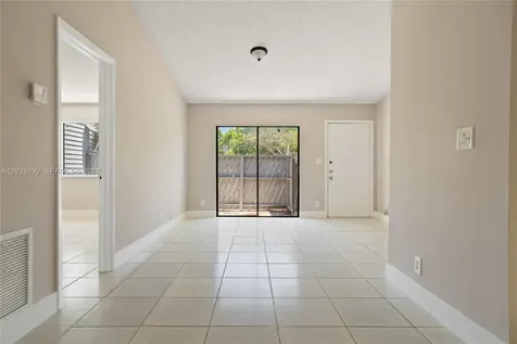 3633 NW 99th Terrace Sunrise FL 33351