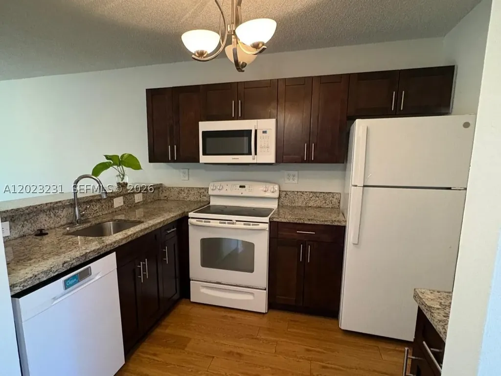 9934 Nob Hill Place Sunrise FL 33351