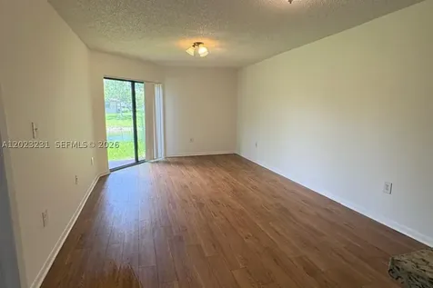 9934 Nob Hill Place Sunrise FL 33351
