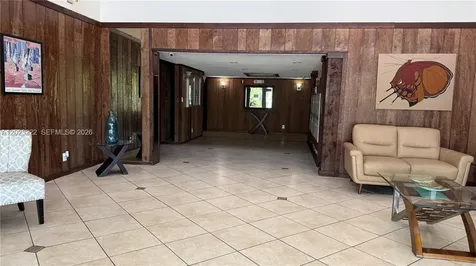 240 Lakeview Drive Weston FL 33326