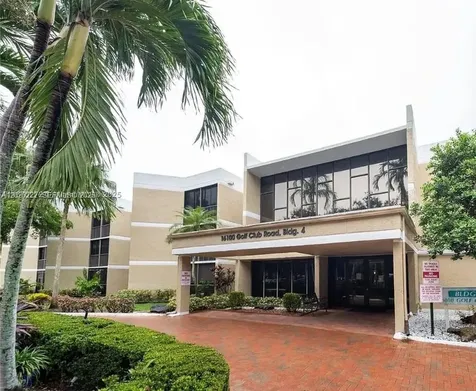 240 Lakeview Drive Weston FL 33326
