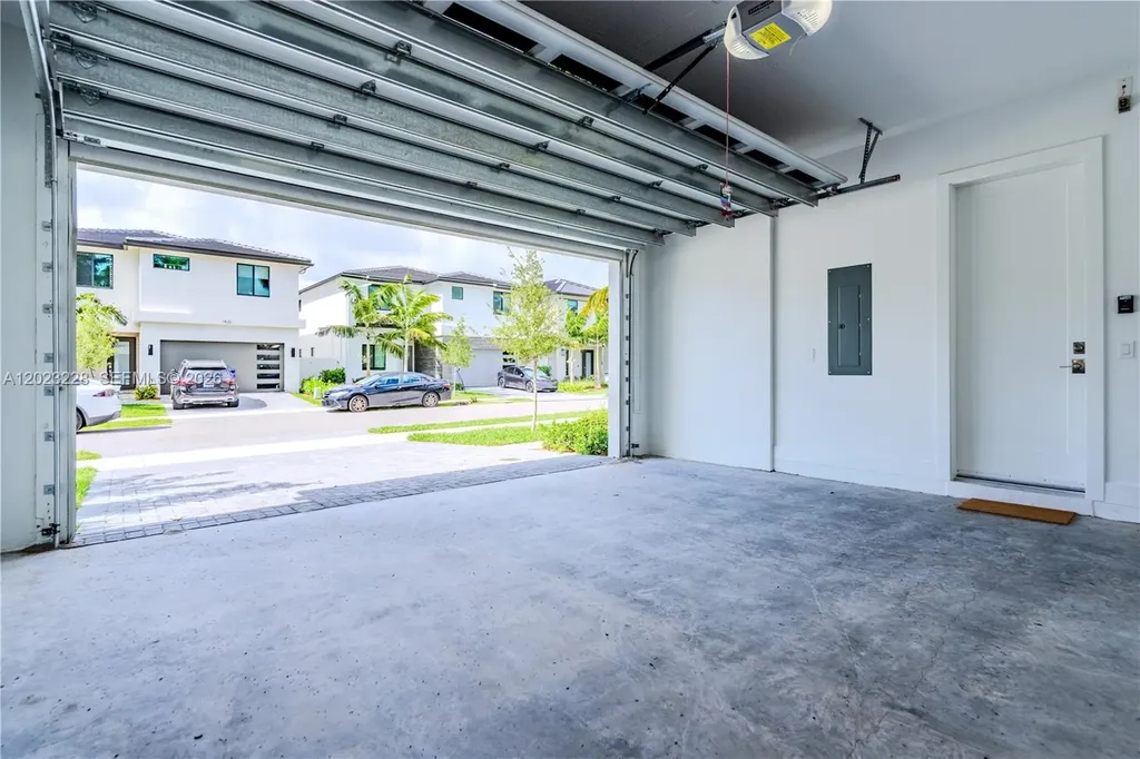 1427 SW 23rd Street Fort Lauderdale FL 33315