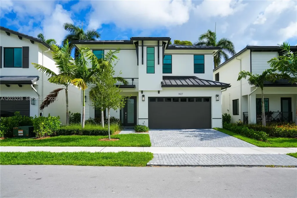 1427 SW 23rd Street Fort Lauderdale FL 33315