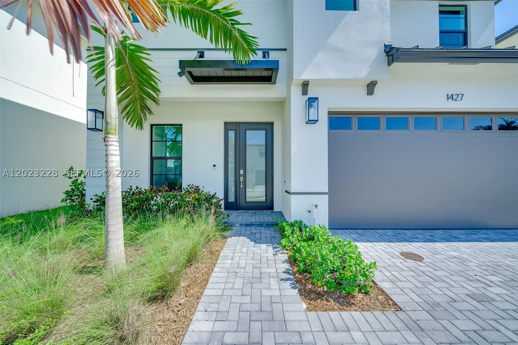 1427 SW 23rd Street Fort Lauderdale FL 33315