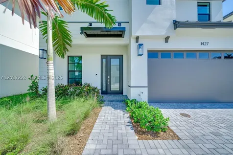 1427 SW 23rd Street Fort Lauderdale FL 33315