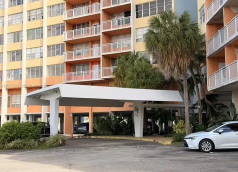 2025 NE 164th Street North Miami Beach FL 33162