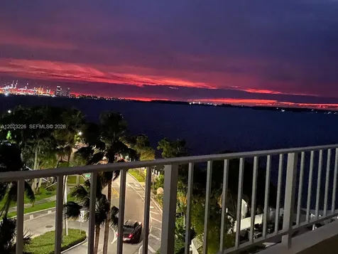 200 SE 15th Road Miami FL 33129