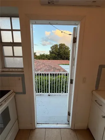 2200 Calais Drive Miami Beach FL 33141