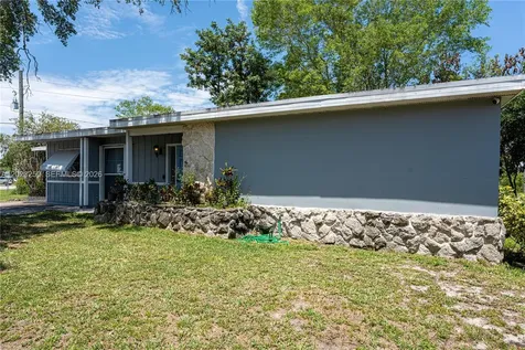 982 SW Airoso Boulevard Port St. Lucie FL 34983