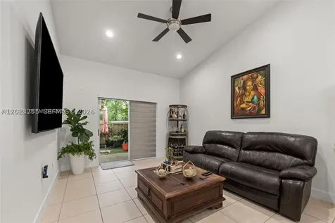 3220 NE 11th Drive Homestead FL 33033