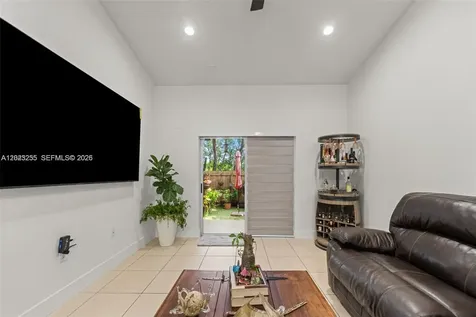 3220 NE 11th Drive Homestead FL 33033