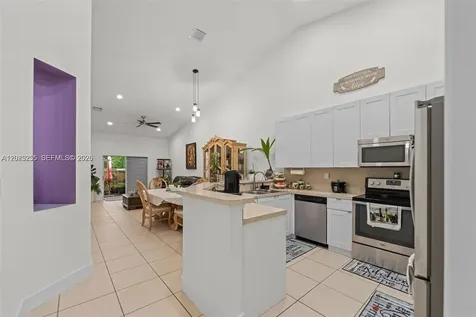 3220 NE 11th Drive Homestead FL 33033