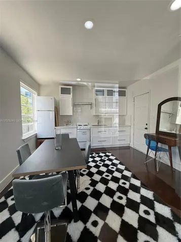 723 2nd Street Miami Beach FL 33139