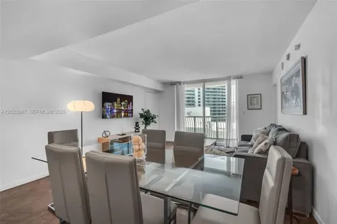 1200 Brickell Bay Drive Miami FL 33131