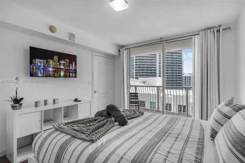 1200 Brickell Bay Drive Miami FL 33131