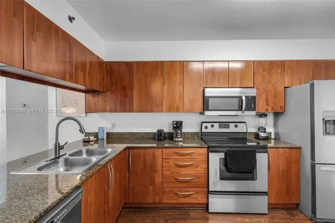 1200 Brickell Bay Drive Miami FL 33131
