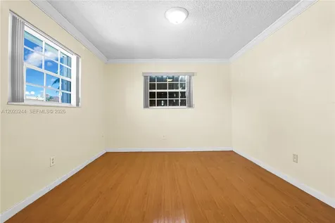 2400 SW 103rd Court Miami FL 33165