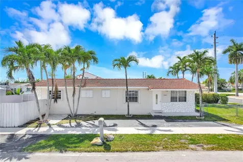 2400 SW 103rd Court Miami FL 33165