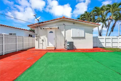2400 SW 103rd Court Miami FL 33165