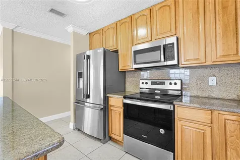 2400 SW 103rd Court Miami FL 33165