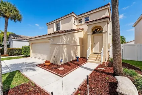 15657 NW 12th Manor Pembroke Pines FL 33028